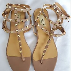 Kaitlyn Span- Rockstud Flat Thong Sandal,